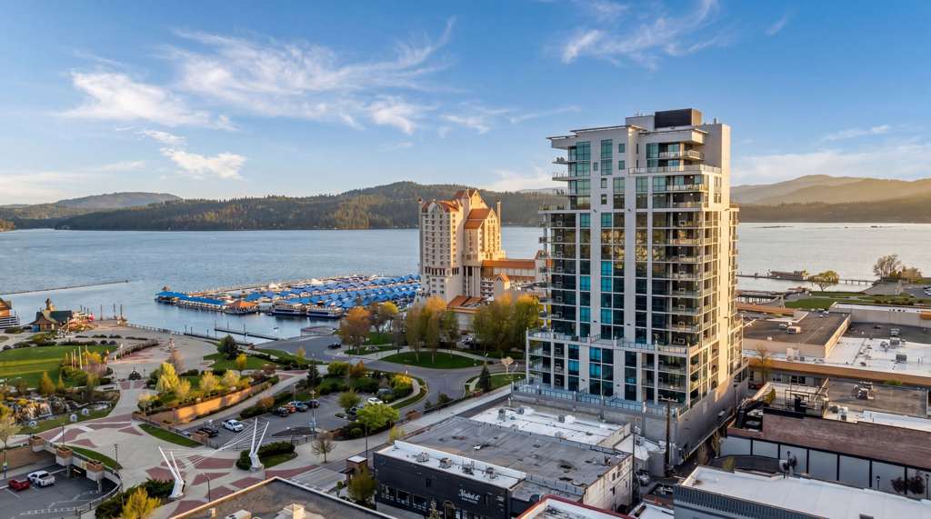Downtown Coeur d&rsquo;Alene on the lake, North Idaho